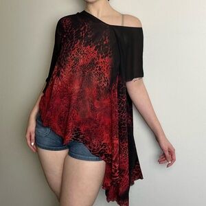 Women's Black and Red Asymmetrical Leopard Print Caftan Top